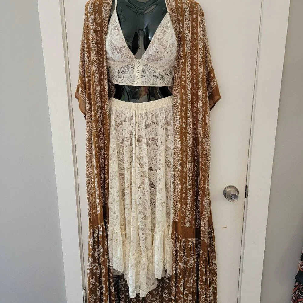 Joyfolie Leo Set Skirt & Bralette Style Top Beautiful For Romantic Occasions - Picture 2 of 11